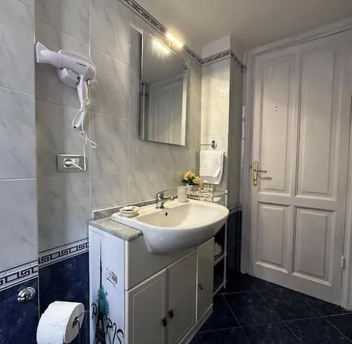 Apartmán L' Atelier Comodo Al Centro - Parcheggio Privato - Zona Ospedale San Martino