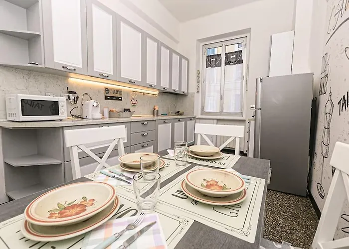 L' Atelier Comodo Al Centro - Parcheggio Privato - Zona Ospedale San Martino דירה ג'נובה