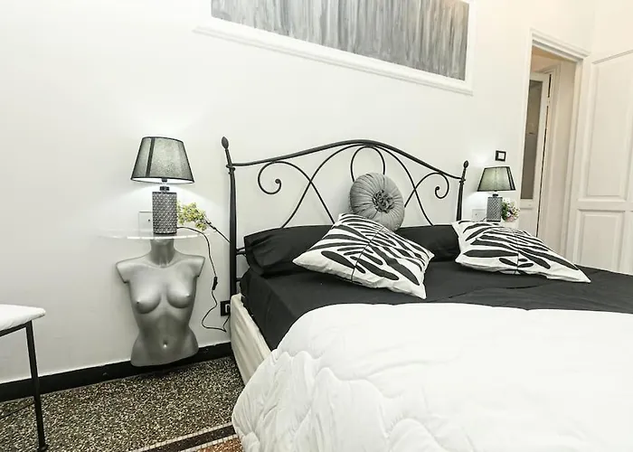 L' Atelier Comodo Al Centro - Parcheggio Privato - Zona Ospedale San Martino ג'נובה