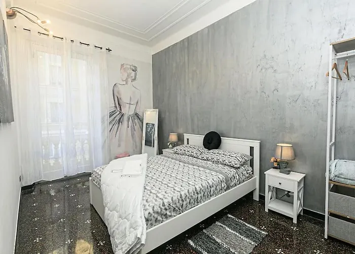 דירה L' Atelier Comodo Al Centro - Parcheggio Privato - Zona Ospedale San Martino *