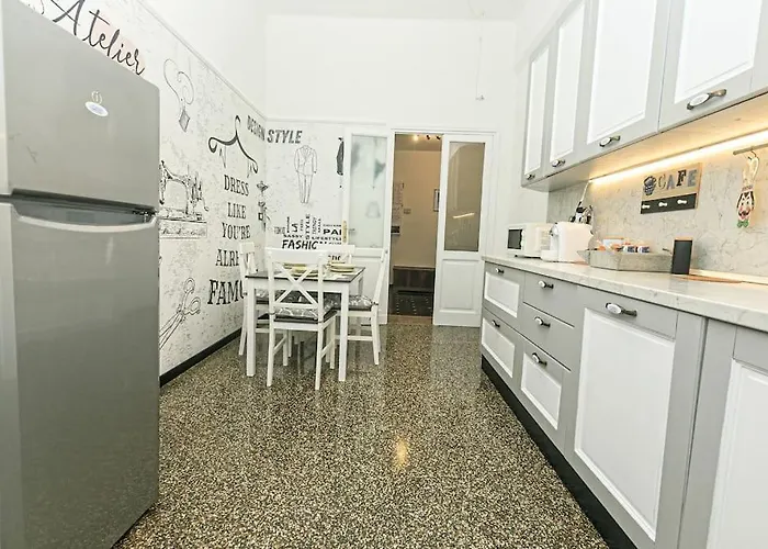 L' Atelier Comodo Al Centro - Parcheggio Privato - Zona Ospedale San Martino Appartamento Genova