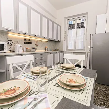 L' Atelier Comodo Al Centro - Parcheggio Privato - Zona Ospedale San Martino Apartamento Génova